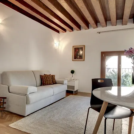 谷歌里设计公寓 * 威尼斯